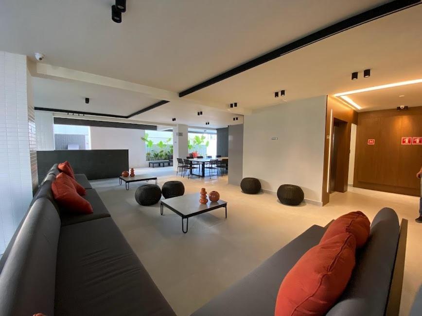 Charmoso Flat Com Varandao Em Tambau * João Pessoa